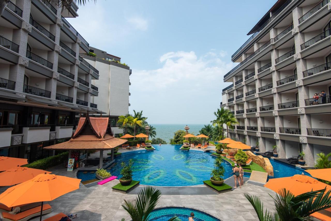 Garden Cliff Resort And Spa Pattaya Exterior photo